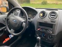 gebraucht Ford Fiesta 1.3