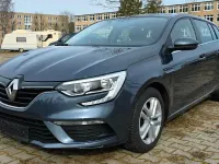 Używany Renault Mégane Life 101 KM (74 kW) 2017 Szary Sedan/Limuzyna