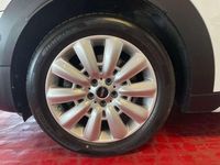 Gebraucht Mini Cooper SD Countryman 190 PS (139 kW) 2017 Light white SUV