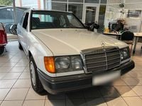Gebraucht Mercedes E260 160 PS (117 kW) 1987 Weiß Limousine