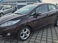 Gebraucht Ford Fiesta Titanium 97 PS (71 kW) 2010 Rot Kleinwagen