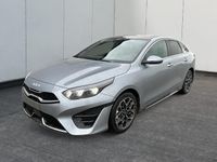 Gebraucht Kia ProCeed 140 PS (102 kW) 2024 (pentametal metallic/grau) Kleinwagen