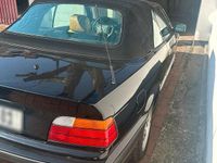 Gebraucht BMW 318 Cabriolet 116 PS (85 kW) 1995 Schwarz Cabrio