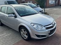 Gebraucht Opel Astra Edition 101 PS (74 kW) 2009 Silber Kombi