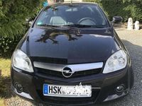 Używany Opel Tigra Edition 125 KM (91 kW) 2006 Czarny Kabriolet