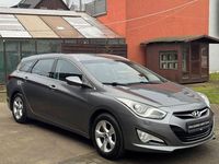 Gebraucht Hyundai i40 Edition 135 PS (99 kW) 2014 Silber Kombi