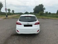 Gebraucht Hyundai i30 Style 110 PS (80 kW) 2015 Weiß Limousine