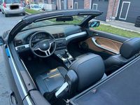Gebraucht BMW 325 Cabriolet 192 PS (141 kW) 2003 Schwarz Cabrio