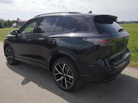 Neu VW Tiguan R-line 193 PS (141 kW) 2025 Deep black perleffekt SUV