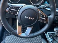 Gebraucht Kia Ceed 136 PS (100 kW) 2024 Weiß Kleinwagen