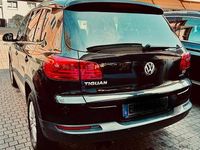 Gebraucht VW Tiguan Cup 140 PS (102 kW) 2013 Schwarz SUV
