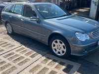 Gebraucht Mercedes C220 150 PS (110 kW) 2006 Grau Kombi