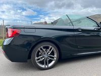 Gebraucht BMW 220 185 PS (136 kW) 2015 Schwarz Cabrio
