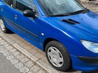 Gebraucht Peugeot 206 75 PS (55 kW) 2001 Blau Kleinwagen