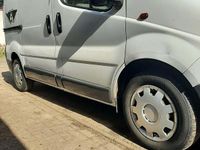 Gebraucht Opel Vivaro 90 PS (66 kW) 2012 Weiß Van / Kleinbus