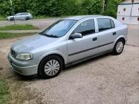 Używany Opel Astra 101 KM (74 kW) 2002 Srebrny Sedan/Limuzyna
