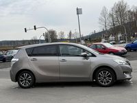 Gebraucht Toyota Verso Skyview Edition 111 PS (81 kW) 2015 Van / Kleinbus