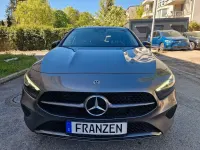 Gebraucht Mercedes A180 Night 136 PS (100 kW) 2024 Grau Limousine