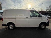 Gebraucht VW Transporter 150 PS (110 kW) 2018 Weiß Van