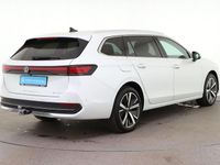 Gebraucht VW Passat Business 150 PS (110 kW) 2024 Oryxweiß perlmutteffekt Kombi