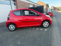Gebraucht Citroën C1 65 PS (47 kW) 2012 Rot Kleinwagen