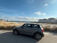Gebraucht Mini Cooper 136 PS (100 kW) 2019 Grau Kleinwagen