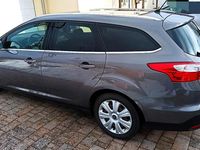 Gebraucht Ford Focus 125 PS (91 kW) 2014 Andere farben Kombi