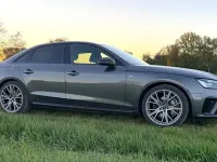 Używany Audi A4 S-Line 150 KM (110 kW) 2024 Szary Sedan/Limuzyna