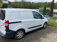 Gebraucht Ford Courier 102 PS (75 kW) 2014 Weiß Van / Kleinbus