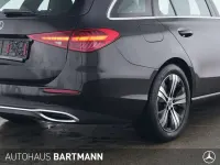 Gebraucht Mercedes C200 Avantgarde 204 PS (150 kW) 2025 Obsidianschwarz Kombi