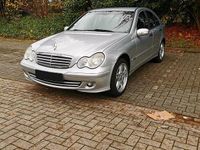 Gebraucht Mercedes C180 143 PS (105 kW) 2005 Silber Limousine