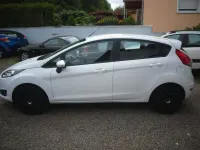 Gebraucht Ford Fiesta Celebration 101 PS (74 kW) 2017 Weiß Kleinwagen
