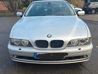 Gebraucht BMW 530 193 PS (141 kW) 2002 Silber Limousine