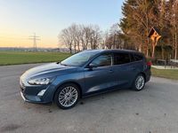 Gebraucht Ford Focus Titanium 120 PS (88 kW) 2020 Blau Kombi