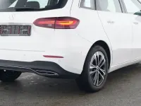Gebraucht Mercedes B200 Advanced 163 PS (119 kW) 2025 Unilack polarweiß Kleinwagen