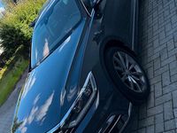 Gebraucht VW Passat R-line 150 PS (110 kW) 2018 Grau Kombi
