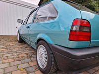 Gebraucht VW Polo 54 PS (39 kW) 1992 Grün Coupé