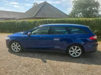 Gebraucht Ford Mondeo 150 PS (110 kW) 2017 Blau Kombi
