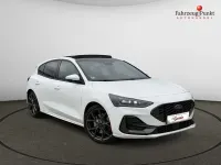 Gebraucht Ford Focus ST 280 PS (205 kW) 2023 Frostweiß Limousine