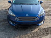 Gebraucht Ford Focus Titanium 120 PS (88 kW) 2016 Blau Kombi