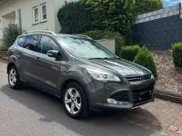 Gebraucht Ford Kuga 165 PS (121 kW) 2014 Grau SUV