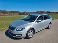 Gebraucht Skoda Octavia Ambition 150 PS (110 kW) 2014 Silber Kleinwagen