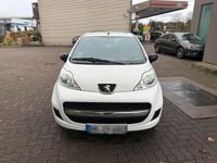 Gebraucht Peugeot 107 68 PS (50 kW) 2010 Weiß Kleinwagen