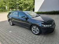 Gebraucht VW Passat 122 PS (89 kW) 2021 Grau Kombi