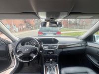 Gebraucht Mercedes E220 210 PS (154 kW) 2009 Weiß Limousine