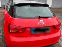 Gebraucht Audi A1 Ambition 122 PS (89 kW) 2013 Rot Kleinwagen