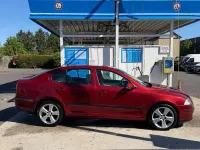 Gebraucht Skoda Octavia Ambiente 105 PS (77 kW) 2006 Rot Limousine