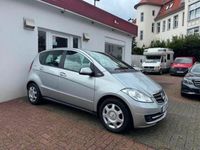 Gebraucht Mercedes A190 124 PS (91 kW) 2010 Silber Limousine