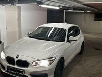 Gebraucht BMW 116 Sport Line 109 PS (80 kW) 2017 Weiß Kleinwagen