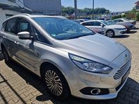 Gebraucht Ford S-MAX Titanium 150 PS (110 kW) 2019 Silber Van / Kleinbus